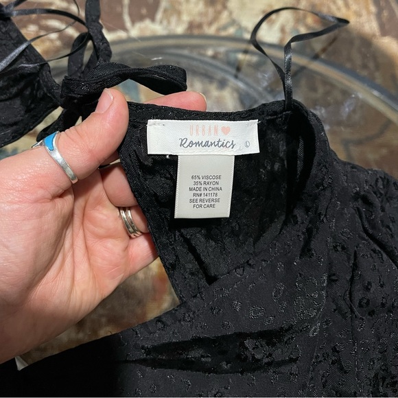 Urban romantic Open back crop long sleeve animal Print top size large - Picture 10 of 12